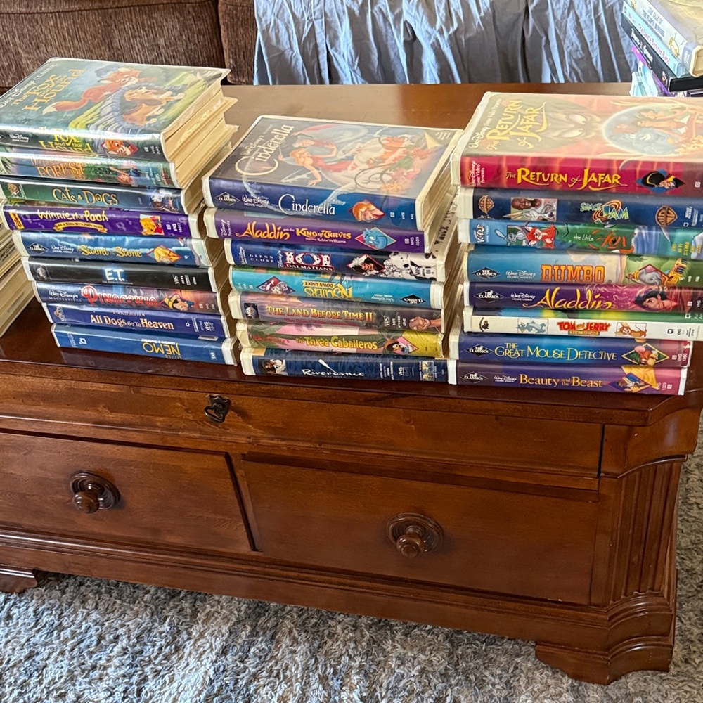 Disney Classic VHS Collection - Multicolor